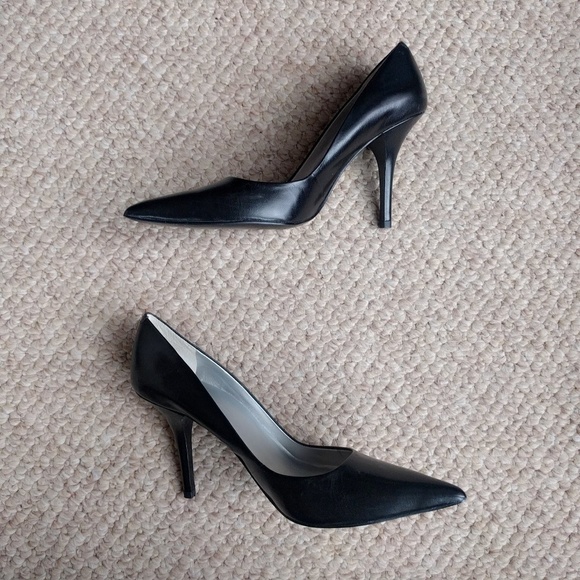 Rare! Worthington Classic Black Genuine Leather Pointy Pumps 9 - Picture 3 of 5